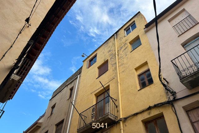 Casa adosada en Xerta para reformar