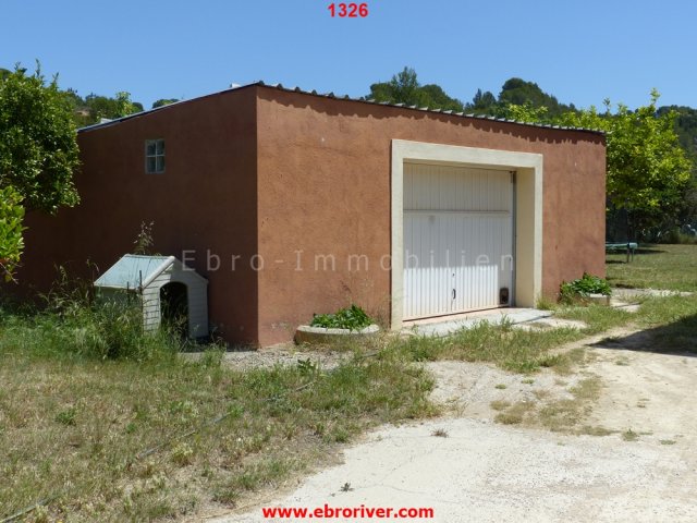 Villa at the outskirts of Tortosa